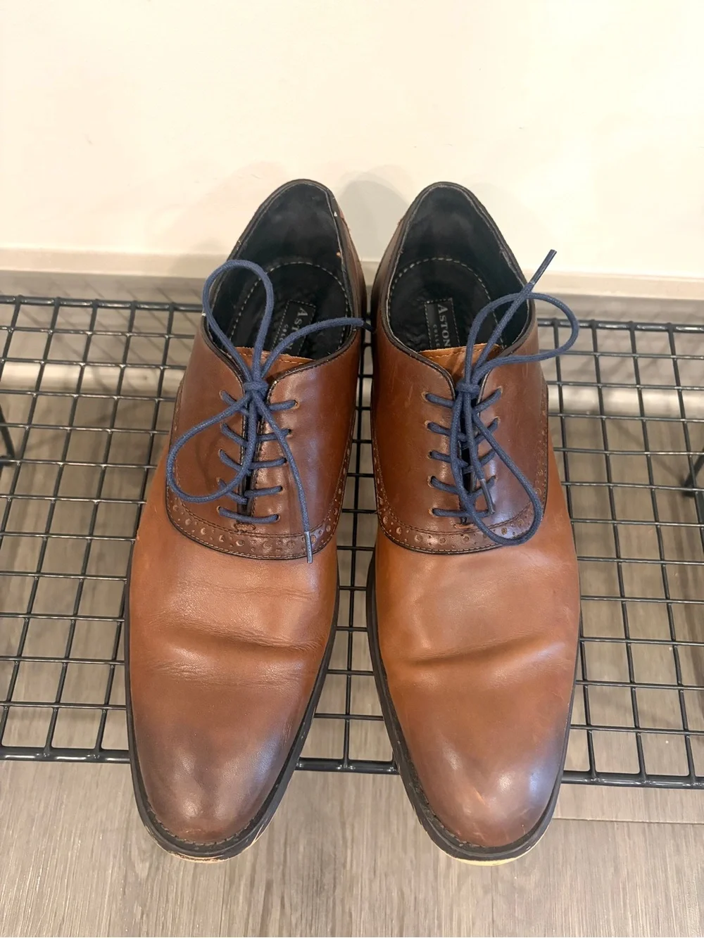 Aston Grey brown leather oxford dress shoes featuring blue laces - Drake